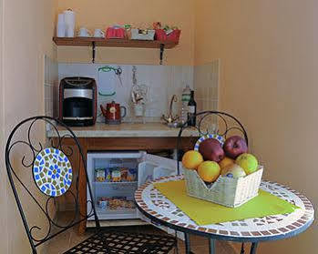 Casa I Gerani Vista Mare Apartment *